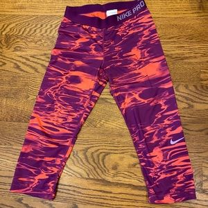 Nike pro crop pant